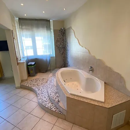 46 Qm In Domnähe Apartment *