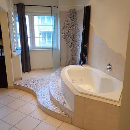 Apartments, Direkt Am Dom Zentrum 3 46 Qm *