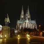 Apartments, Direkt Am Dom Zentrum 3 46 Qm