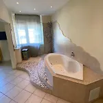 Apartments, Direkt Am Dom Zentrum 3 46 Qm Apartman *