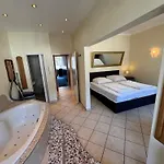 Apartments, Direkt Am Dom Zentrum 3 46 Qm