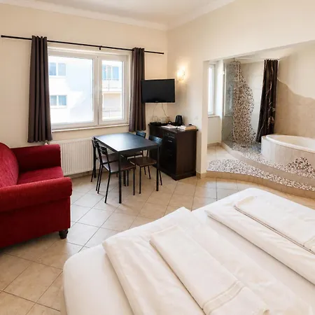 Apartments, Direkt Am Dom Zentrum 3 46 Qm Apartman