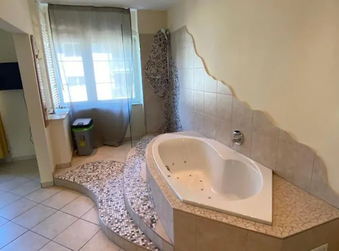 Apartments, Direkt Am Dom Zentrum 3 46 Qm شقة *