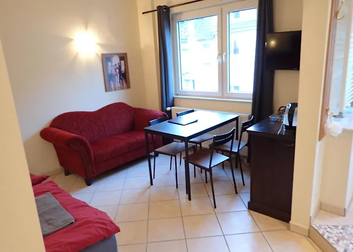 Apartments, Direkt Am Dom Zentrum 3 46 Qm * Colonia