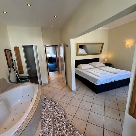 Apartments, Direkt Am Dom Zentrum 3 46 Qm