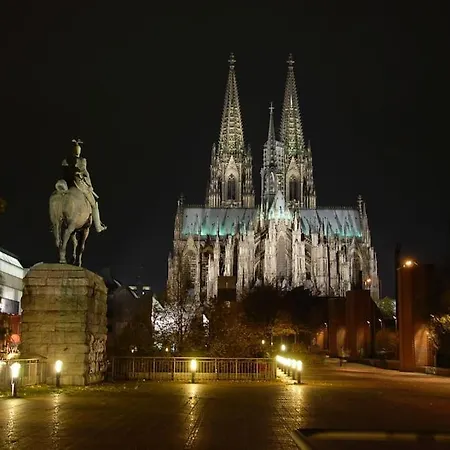 Apartments, Direkt Am Dom Zentrum 3 46 Qm